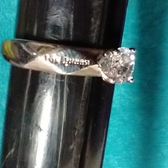 Elegant Silver Cz Ring Reads His Queen - Picture 2 of 6